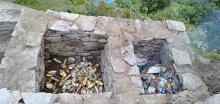 गौरीशंकर गाउँपालिकामा प्रधानमन्त्री रोजगार कार्यक्रम अन्तर्गत वडा ९ गौरीशंकर (टासिनाम)मा विभिन्न स्थानमा इन्सिनेटर निर्माण गरि फोहोरको वेवस्थापन गर्ने कामको थालनी |